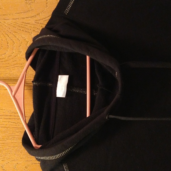 Head Sweatshirt - Picture 9 of 11